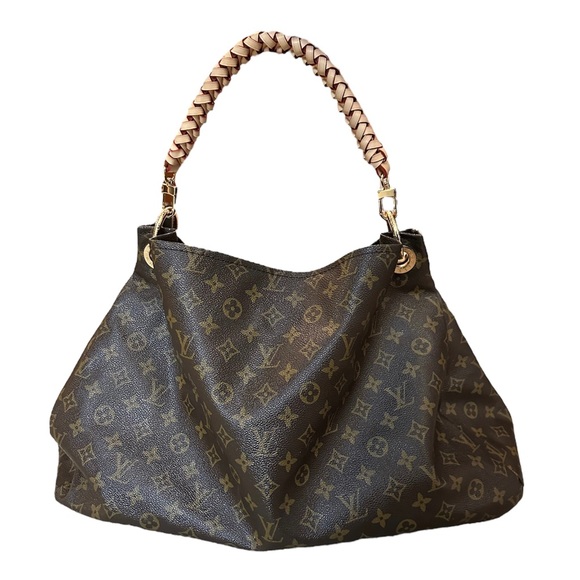 Louis Vuitton Handbags - LV Artsy GM Classic Large Louis Vuitton Monogram Bag w/ Replaced Handle Strap